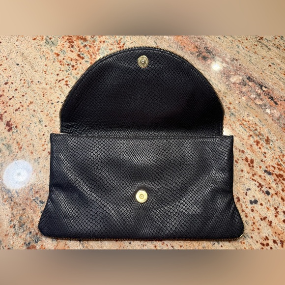 LAUREN MERKIN BLACK SNAKESKIN EMBOSSED LEATHER CLUTCH - Picture 5 of 14